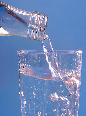 https://en.wikipedia.org/wiki/Mineral_water#/media/File:Stilles_Mineralwasser.jpg